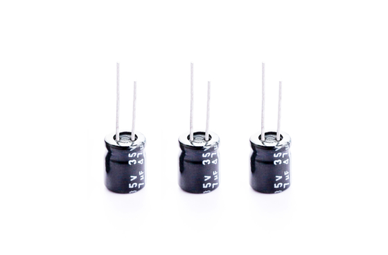 Tụ điện nhôm 47uf35v 6.3x7