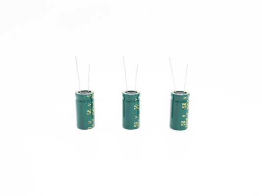 Tụ điện ánh sáng LED 13X25mm Tần số cao Tụ điện 1000 Uf 50 Volt