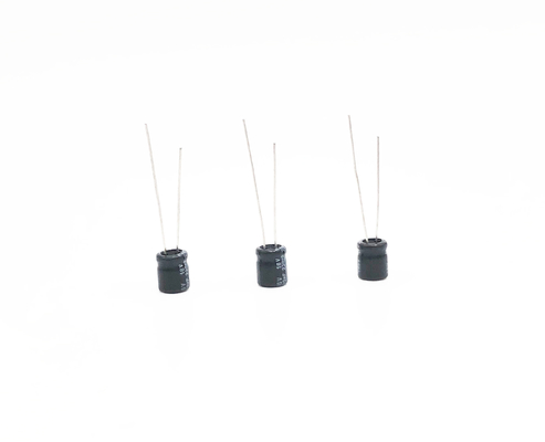 Tụ điện thu nhỏ dẫn hướng tâm 220UF16V 6.3X11mm