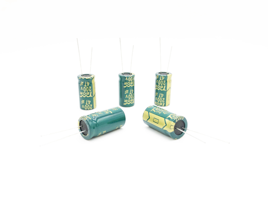 Tụ điện cao tần ISO14001 47UF 200V 5000 giờ Tuổi thọ