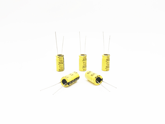 Tụ điện ánh sáng LED 56UF 63V 8X12MM Nhiệt độ rộng ISO9001